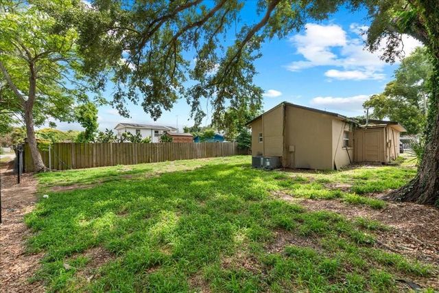 517 OAK STREET, Auburndale, FL 33823