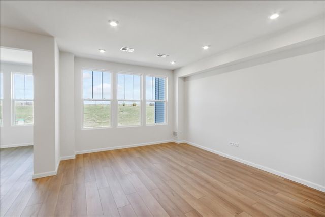 2208 Ryegrass Lane 78004, Bolingbrook, IL 60490