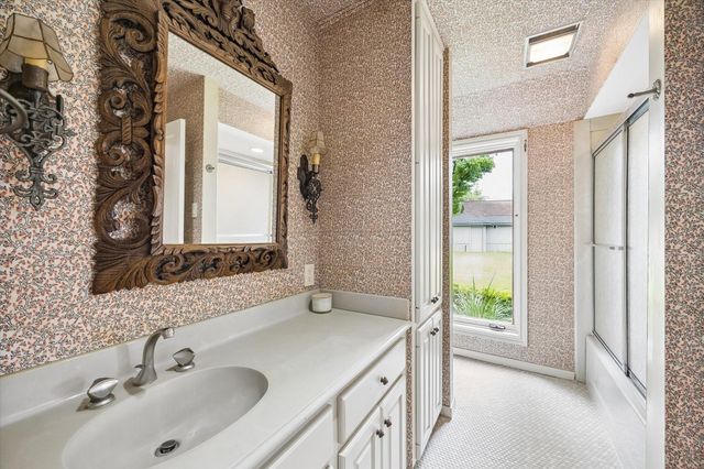 3135 Chippers Crossing, Montgomery, TX 77356