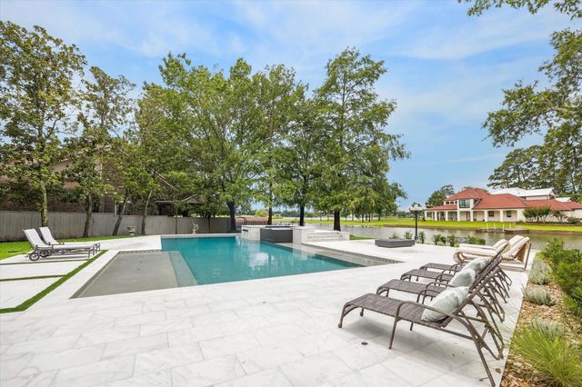 3135 Chippers Crossing, Montgomery, TX 77356