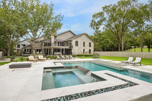 3135 Chippers Crossing, Montgomery, TX 77356