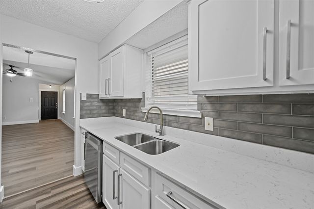 4917 Geddes Avenue, Fort Worth, TX 76107