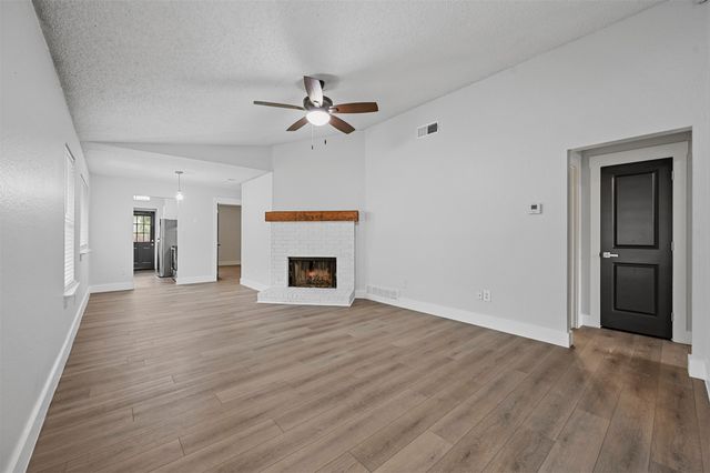 4917 Geddes Avenue, Fort Worth, TX 76107