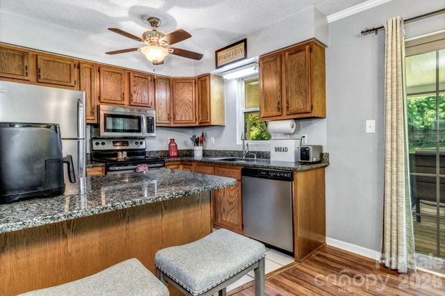13 Spring Lake Drive, Fletcher, NC 28732