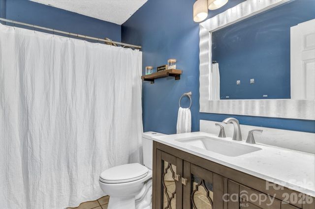 13 Spring Lake Drive, Fletcher, NC 28732