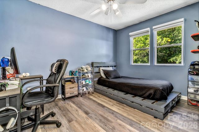 13 Spring Lake Drive, Fletcher, NC 28732