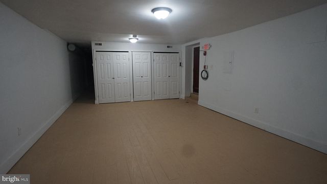 1921 W DIAMOND ST, Philadelphia, PA 19121