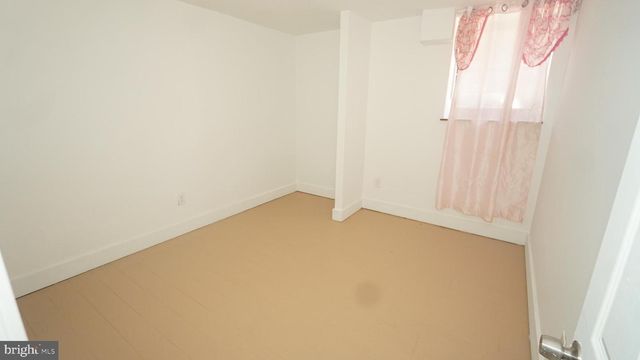 1921 W DIAMOND ST, Philadelphia, PA 19121