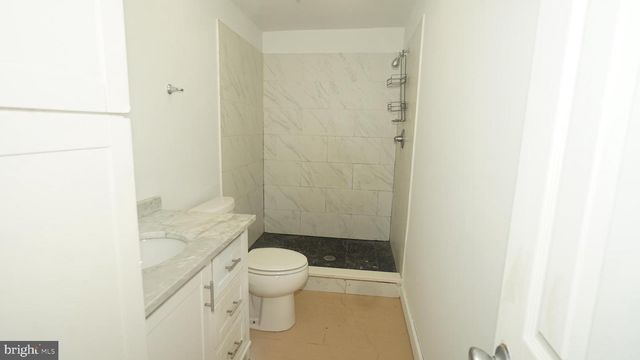 1921 W DIAMOND ST, Philadelphia, PA 19121