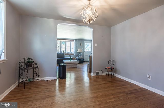 8617 ALICIA ST, Philadelphia, PA 19115