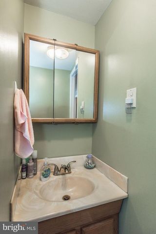 8617 ALICIA ST, Philadelphia, PA 19115