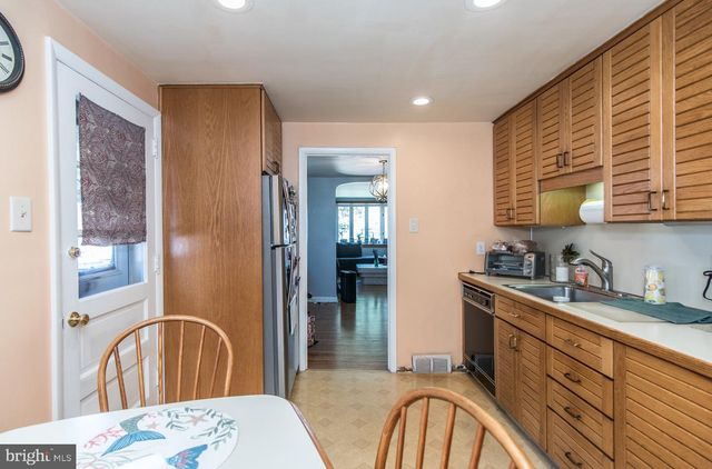 8617 ALICIA ST, Philadelphia, PA 19115