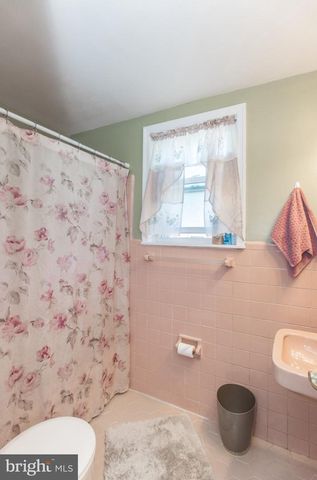 8617 ALICIA ST, Philadelphia, PA 19115