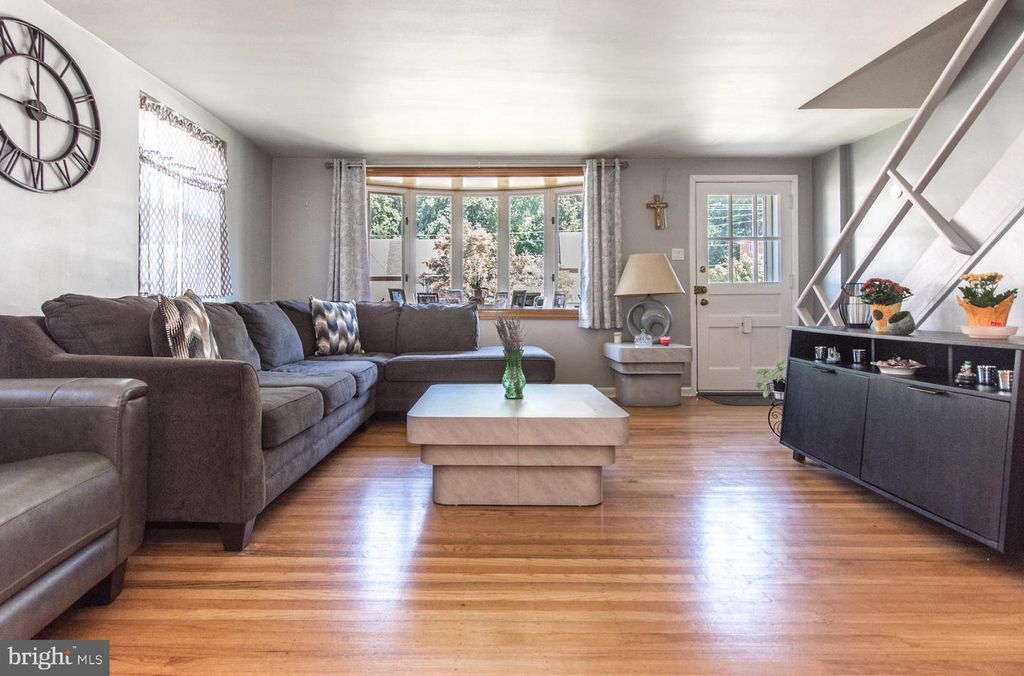8617 ALICIA ST, PHILADELPHIA, PA 19115 — photo 5