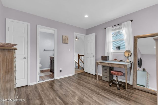 16 Harte Court, Freehold, NJ 07728