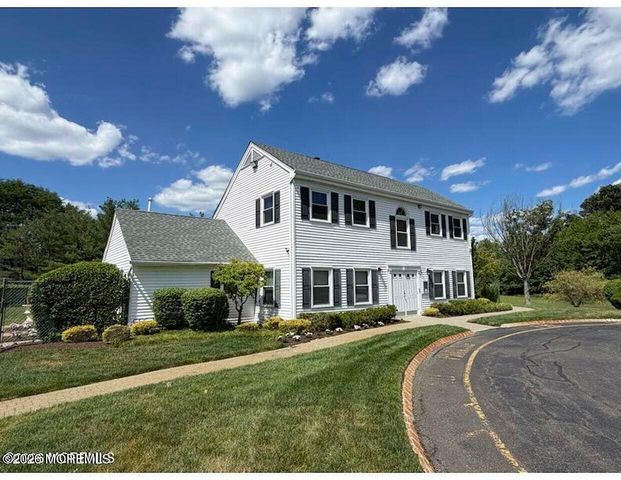 16 Harte Court, Freehold, NJ 07728