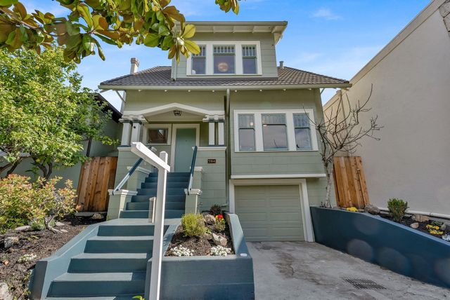 5914 Martin Luther King Jr Way, Oakland, CA 94609