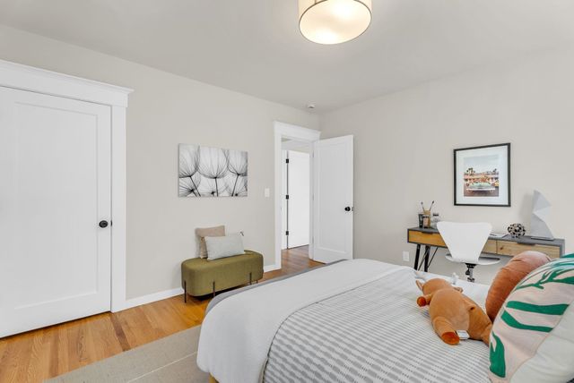 5914 Martin Luther King Jr Way, Oakland, CA 94609