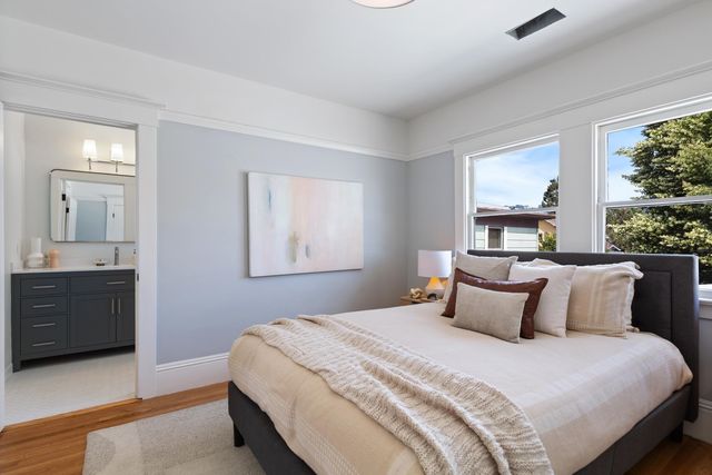 5914 Martin Luther King Jr Way, Oakland, CA 94609