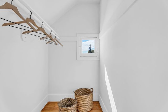 5914 Martin Luther King Jr Way, Oakland, CA 94609