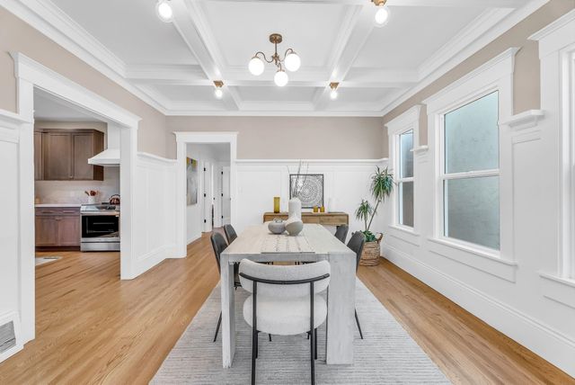 5914 Martin Luther King Jr Way, Oakland, CA 94609