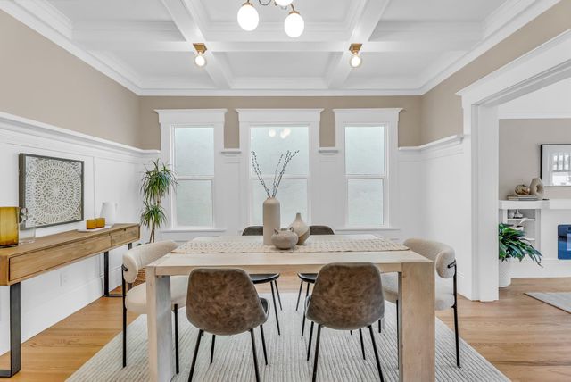 5914 Martin Luther King Jr Way, Oakland, CA 94609