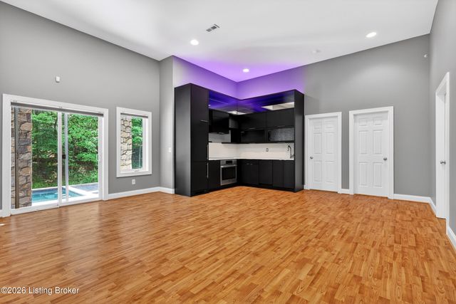 17036 Ashburton Dr, Louisville, KY 40245