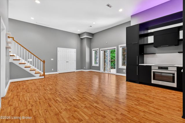17036 Ashburton Dr, Louisville, KY 40245