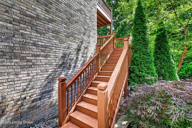 17036 Ashburton Dr, Louisville, KY 40245
