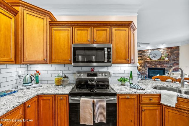 5101 Clare Cove, Buckner, KY 40010