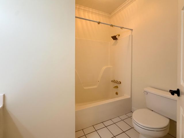 42 Acadian, Hattiesburg, MS 39402