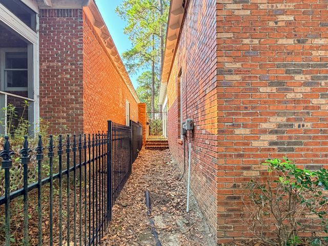 42 Acadian, Hattiesburg, MS 39402