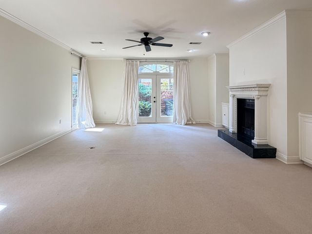 42 Acadian, Hattiesburg, MS 39402