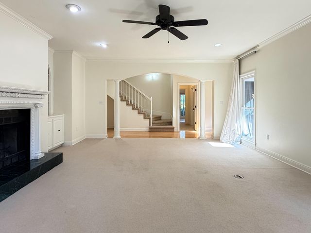 42 Acadian, Hattiesburg, MS 39402