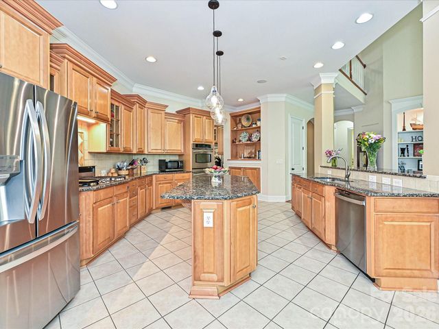 2325 Herrons Nest Place NW, Concord, NC 28027