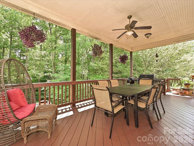 2325 Herrons Nest Place NW, Concord, NC 28027