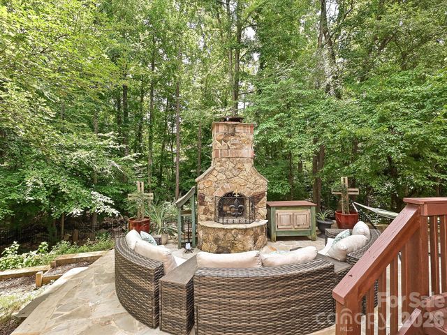 2325 Herrons Nest Place NW, Concord, NC 28027