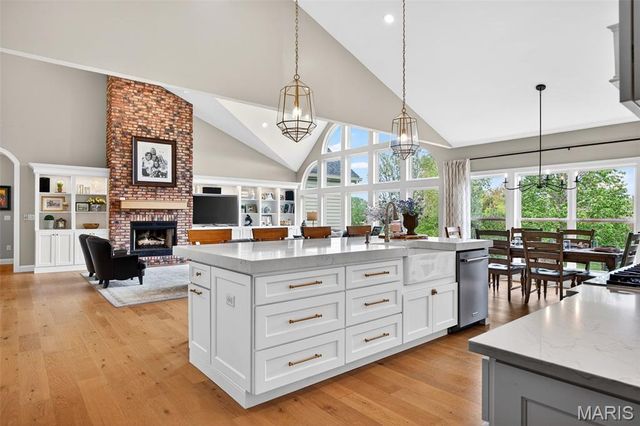234 Cornwall Drive, Weldon Spring, MO 63304