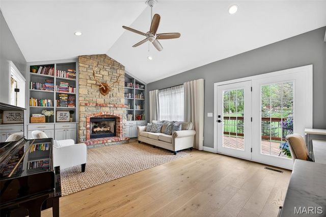 234 Cornwall Drive, Weldon Spring, MO 63304