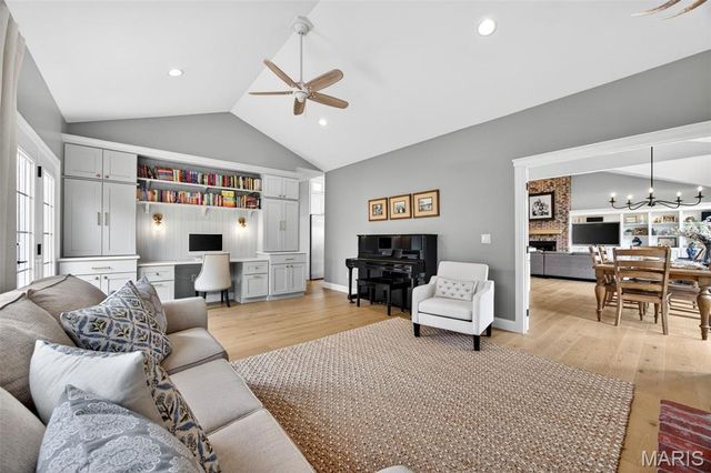 234 Cornwall Drive, Weldon Spring, MO 63304