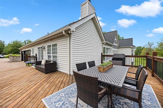 234 Cornwall Drive, Weldon Spring, MO 63304