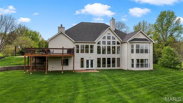 234 Cornwall Drive, Weldon Spring, MO 63304