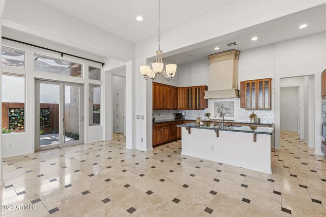 12926 W RED FOX Road, Peoria, AZ 85383