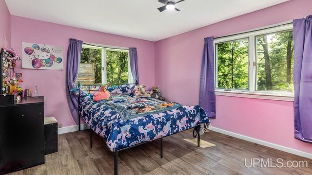 5373 18th Road, Escanaba, MI 49829