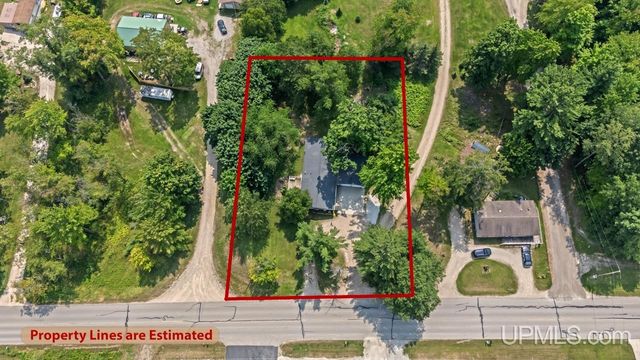 5373 18th Road, Escanaba, MI 49829