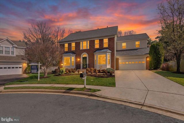 6753 EDGE CLIFF DR, Alexandria, VA 22315