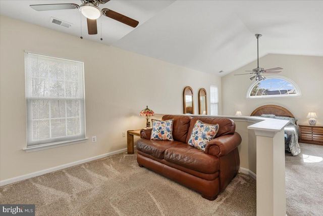 6753 EDGE CLIFF DR, Alexandria, VA 22315