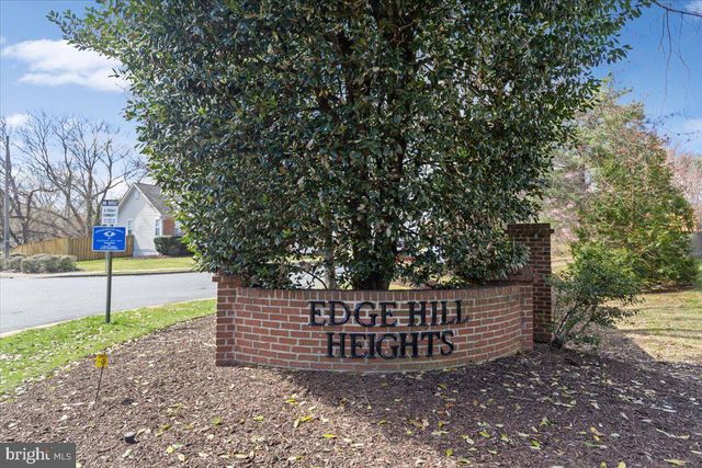6753 EDGE CLIFF DR, Alexandria, VA 22315