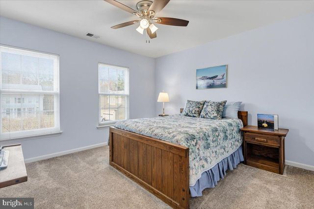 6753 EDGE CLIFF DR, Alexandria, VA 22315