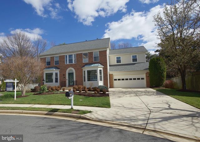 6753 EDGE CLIFF DR, Alexandria, VA 22315